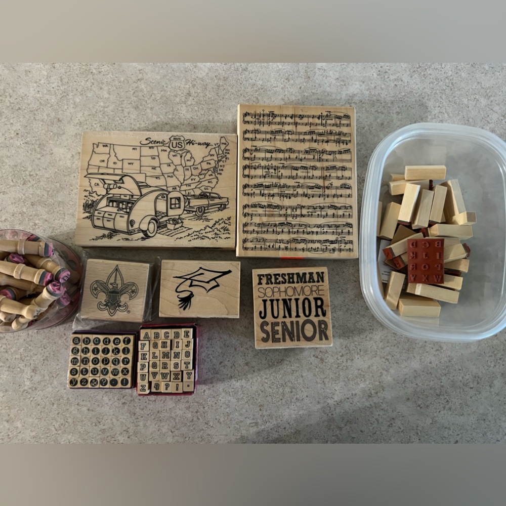MIXED LOT OF WOOD STAMPS